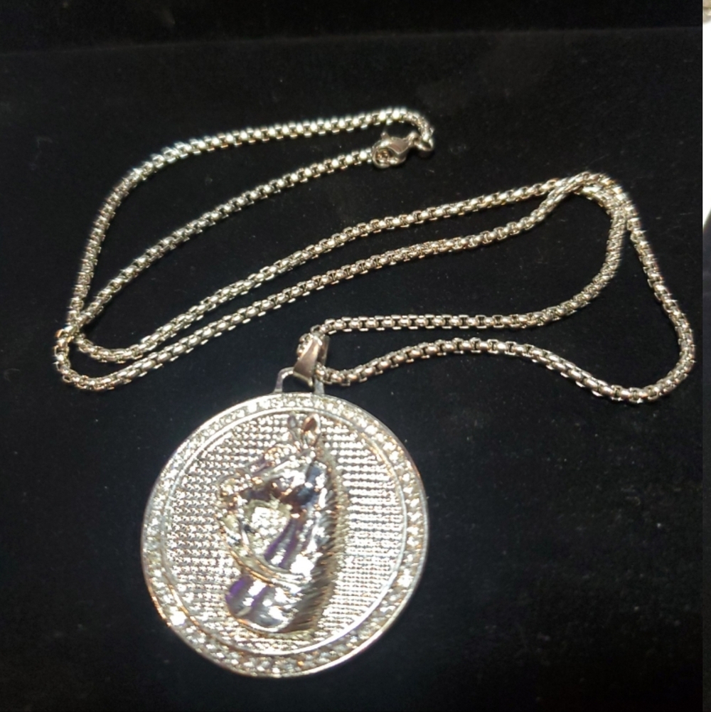 Silver Tone Horse Pendant Necklace